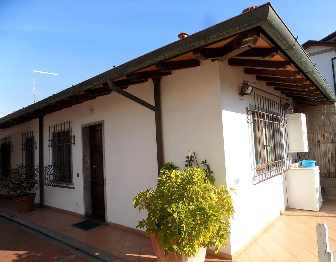 Aparthotel Casa Nuccia Gentili David Marina di Massa Zewnętrze zdjęcie